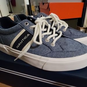 Nautica size 7.5